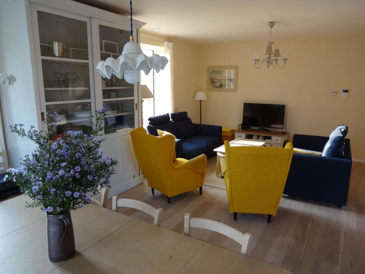 Apartment Bootsman Gelijkvloers Met Tuin En Autostaanplaats *