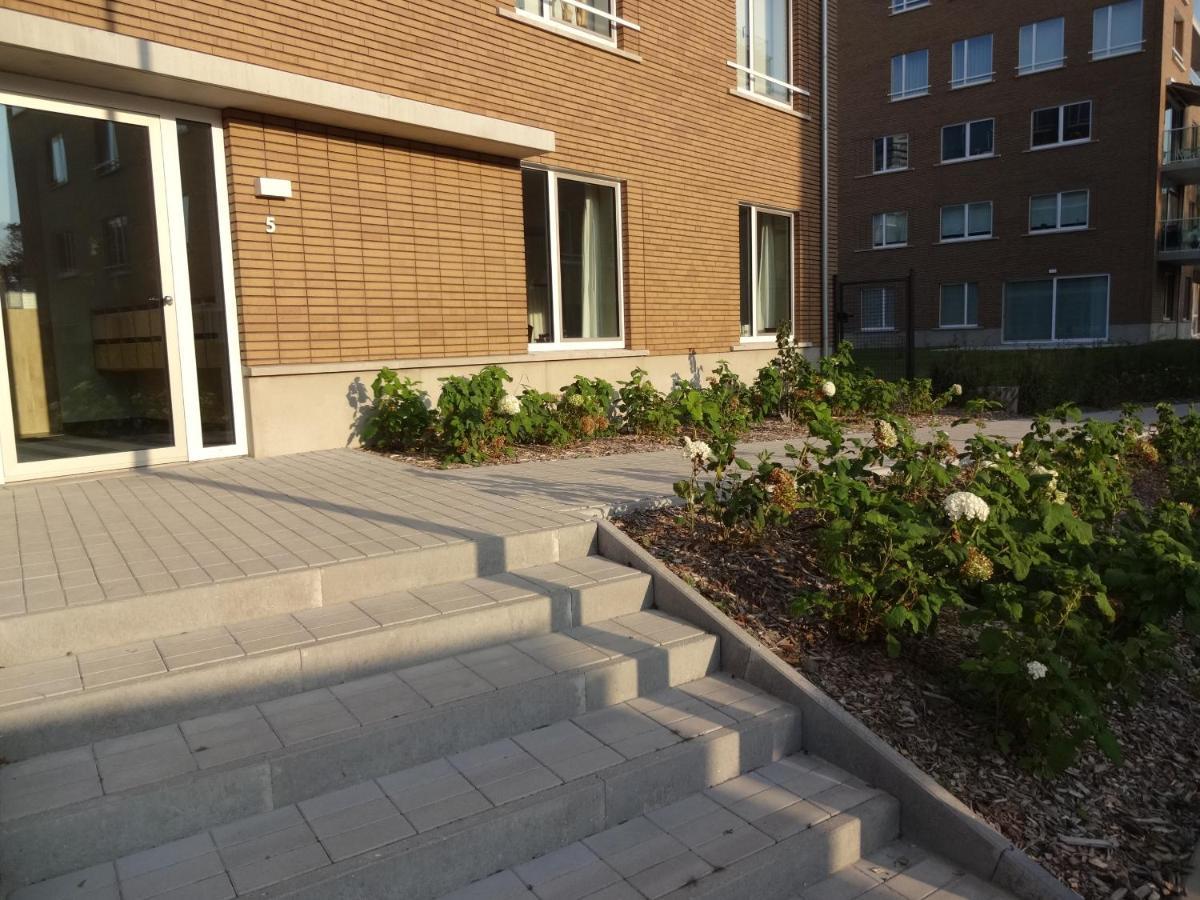 Apartment Bootsman Gelijkvloers Met Tuin En Autostaanplaats *
