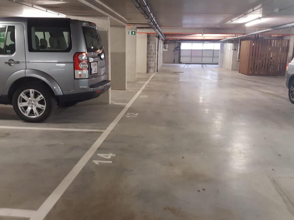 Apartment Bootsman Gelijkvloers Met Tuin En Autostaanplaats *